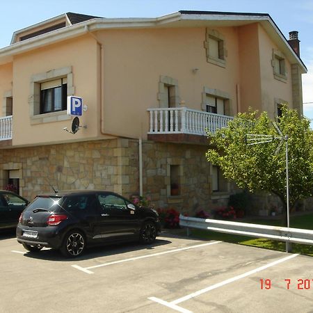 Residencial Santamaria Hotel Sancibrián Buitenkant foto