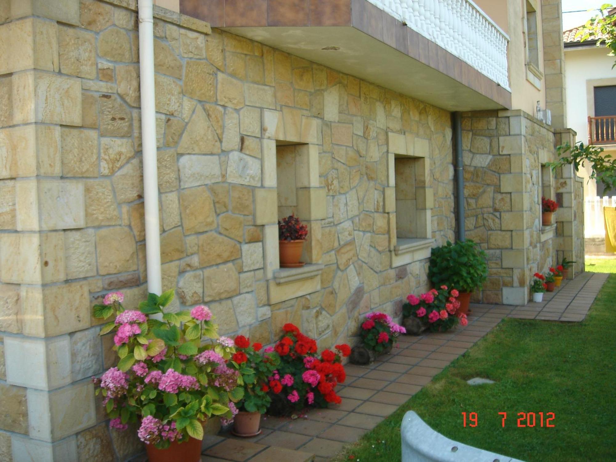 Residencial Santamaria Hotel Sancibrián Buitenkant foto